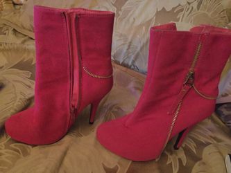 Hot Pink booties heels sz 6