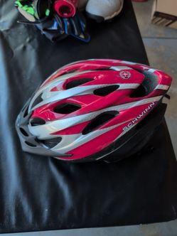 Bike helmet size adjustable