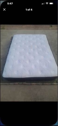 12 INCH THICK FULL SIZE MATTRESS