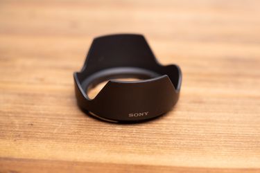 Sony ALC-SH112 lens Lens Hood for SEL1855 SEL28F20 SEL35F18
