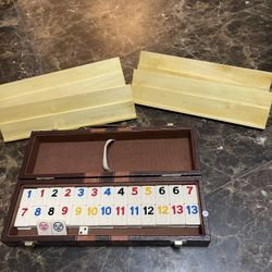 VTG Cardinal Rummy-O Game in Faux Leather Travel Case 70s With 4 Stands. In Good Condition $40 Firm On Price