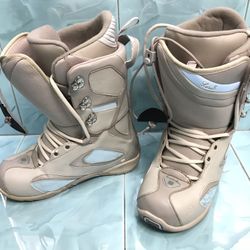 Lamar Snowboard Boots. Size 9.