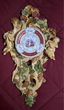 Vintage wall aplique with porcelain plate