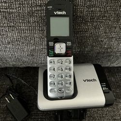 2 V-Tech cordless telephones