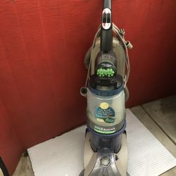 Like New  Hoover Carpet cleaner Shampooer With the hose and attachments 