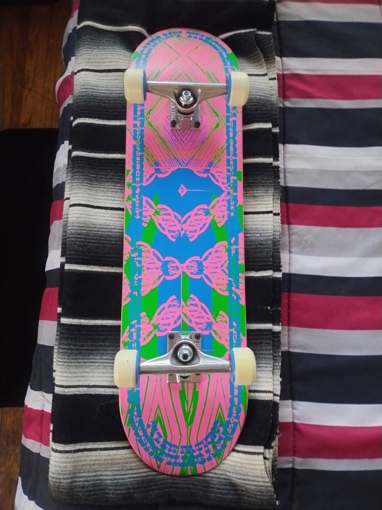 Skateboard  Sports & Outdoors