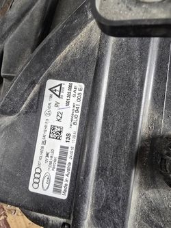 2018 Complete Audi Q3 Front Left Side Xenon Headlight OEM 8u0 941 005