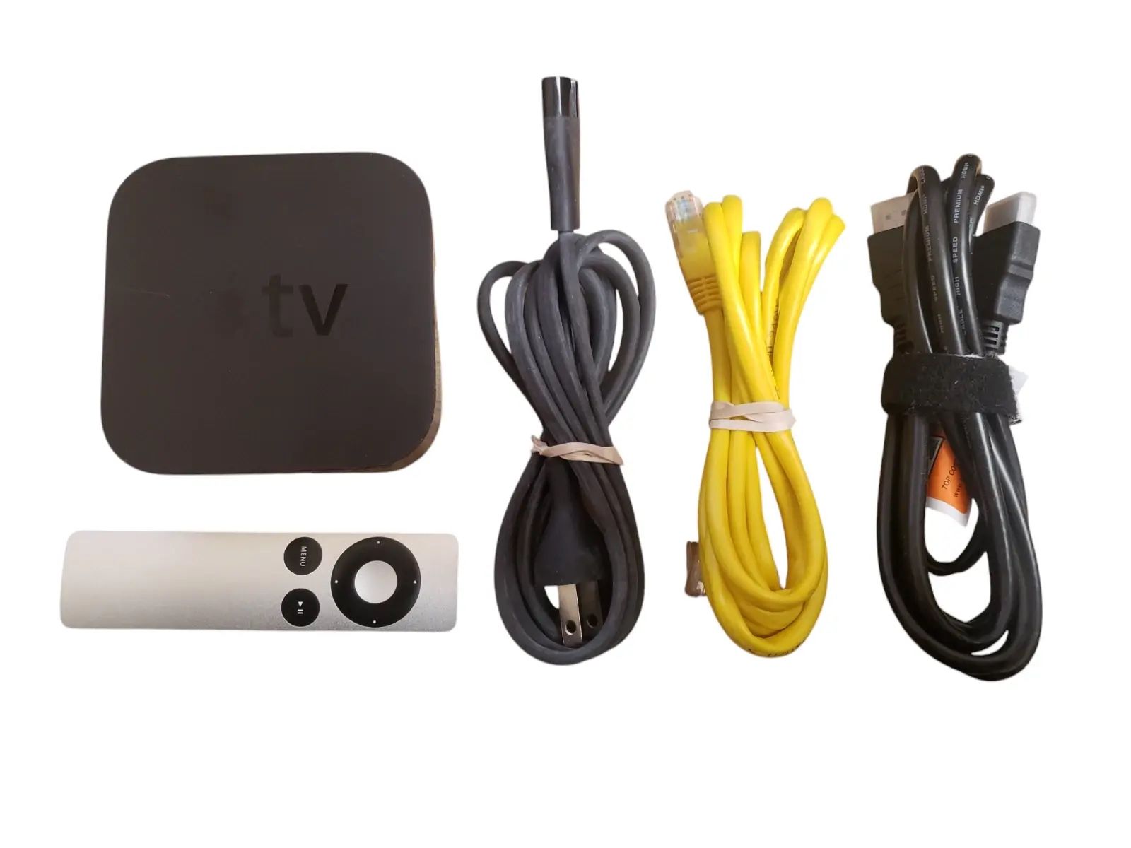 Apple TV 3rd Generation 8GB Media Streamer (A1469) W/ Remote tested works good