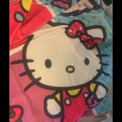 Hello kitty Blanket Original Price 30$ New Price 10$