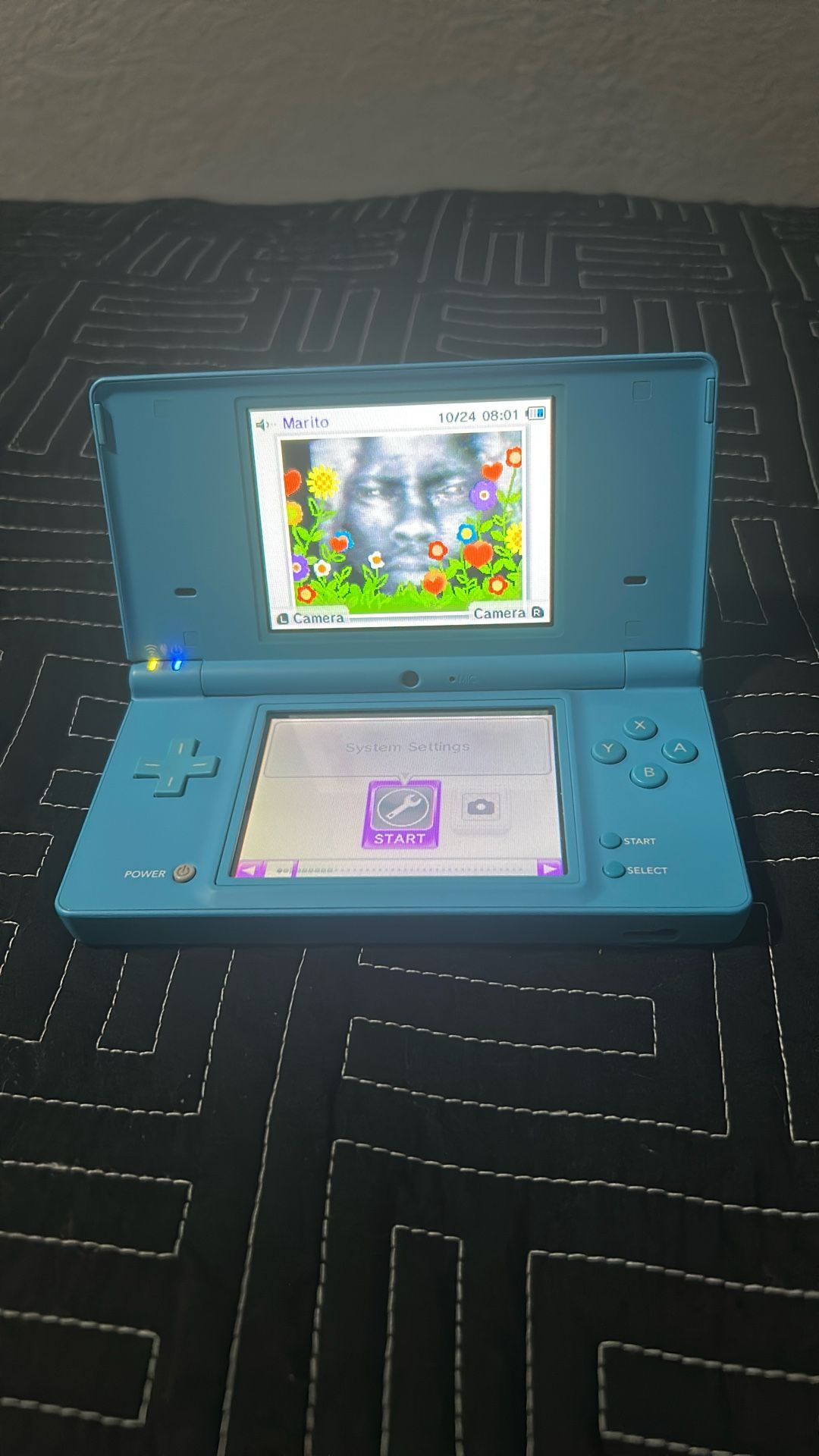 Nintendo DsI- Good Condition + charger 