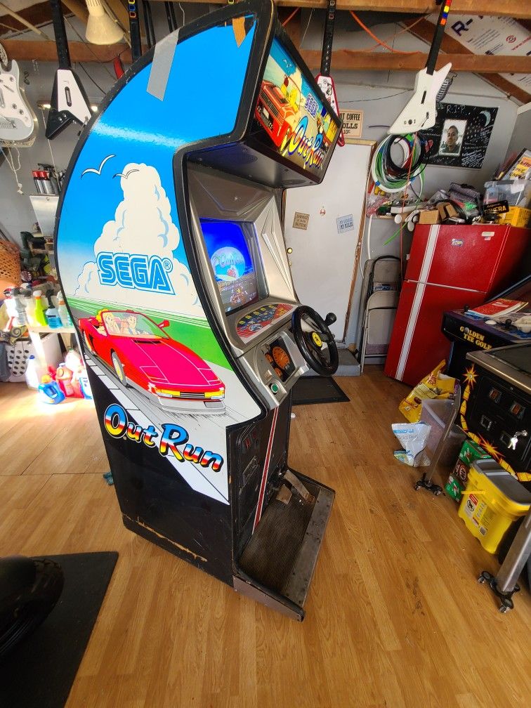 Sega outrun arcade game works and takes quarters PRICE IS FIRM