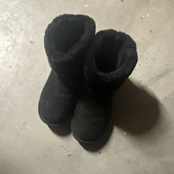 Winter Women’s Boots Size 10 Black