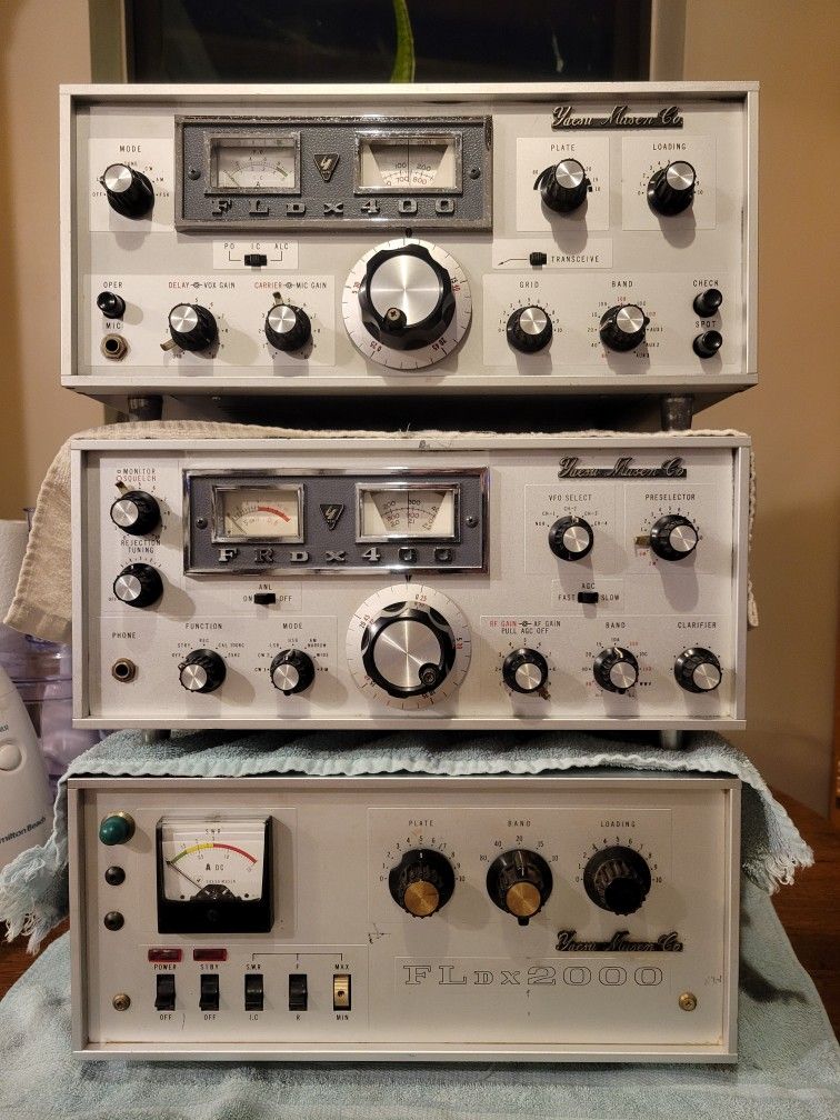 1967 Yaesu HF amateur radio set W/ Amplifier