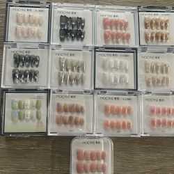 Variety of press on nails-$2/piece