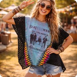 Beatles Hippie Crochet Poncho Tie-Dye T-Shirt Retro Boho Collector Festival