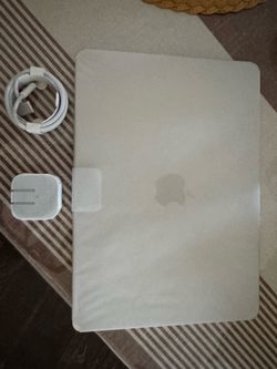 MacBook Air M5