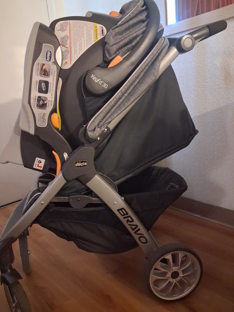 Brand New Stroller Including Baby Seat And Carrier