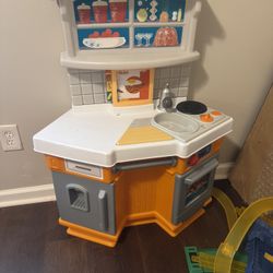 Toddler Bed And Kitchen Need Gone ASAP!!!