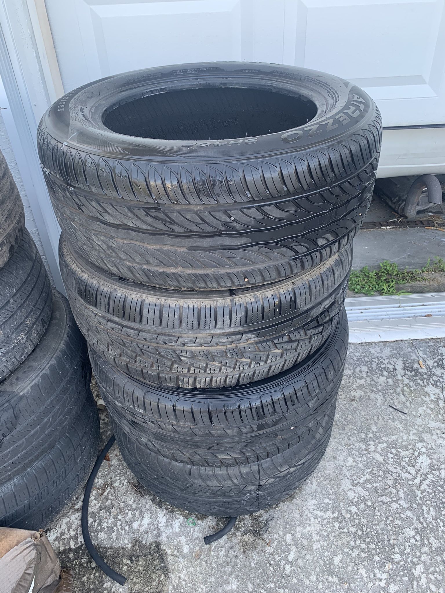 Tires 225/55/16