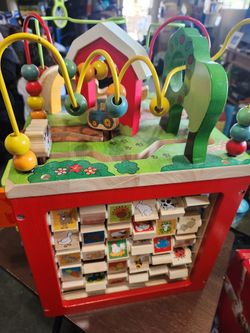 Wood Activity Cube