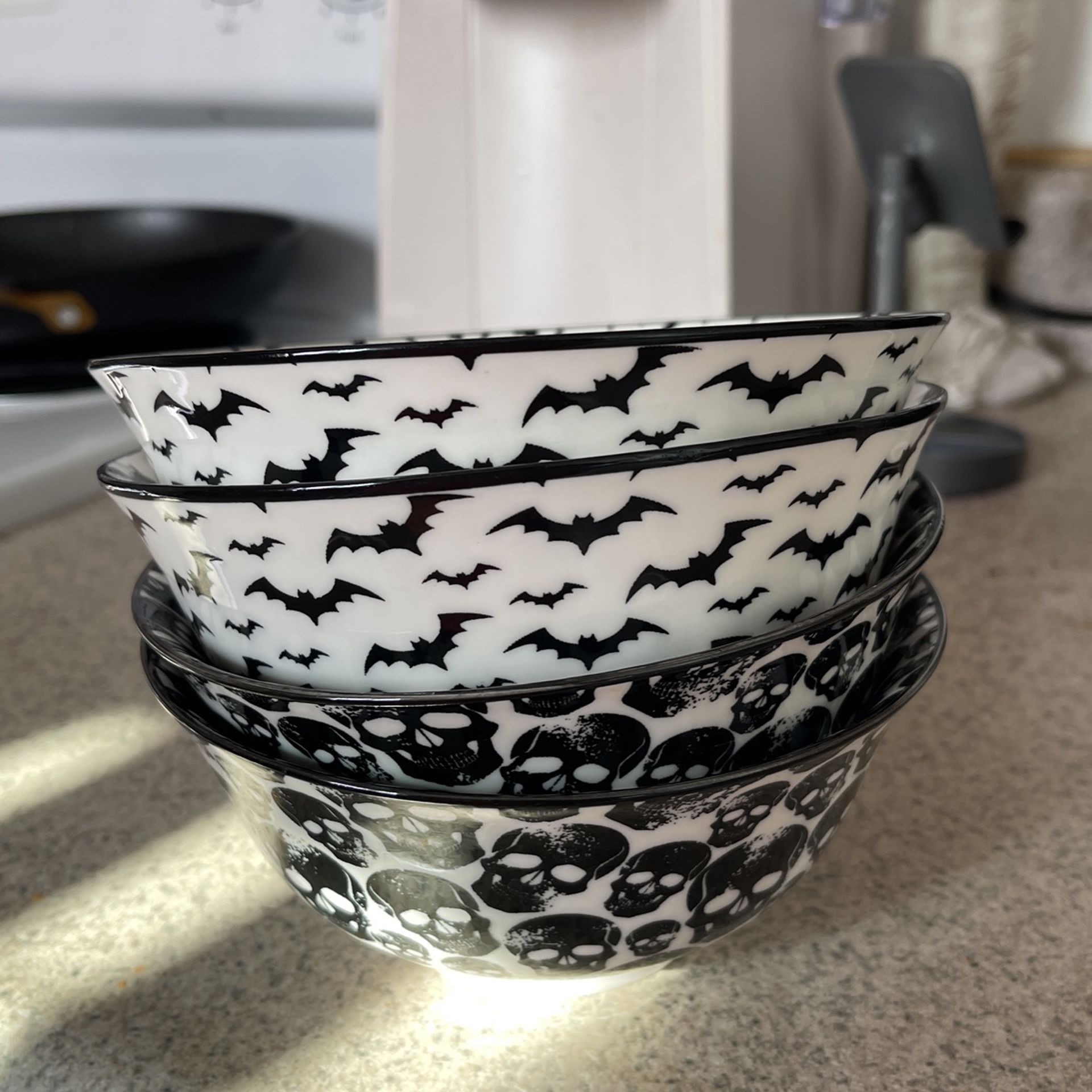 Spooky / Halloween skulls And Bats Bowls By Mug Shotz for Sale in El