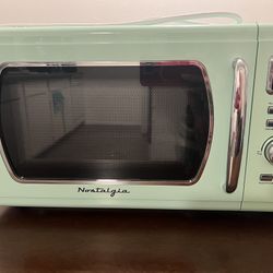 Nostalgia Retro Microwave (Teal)