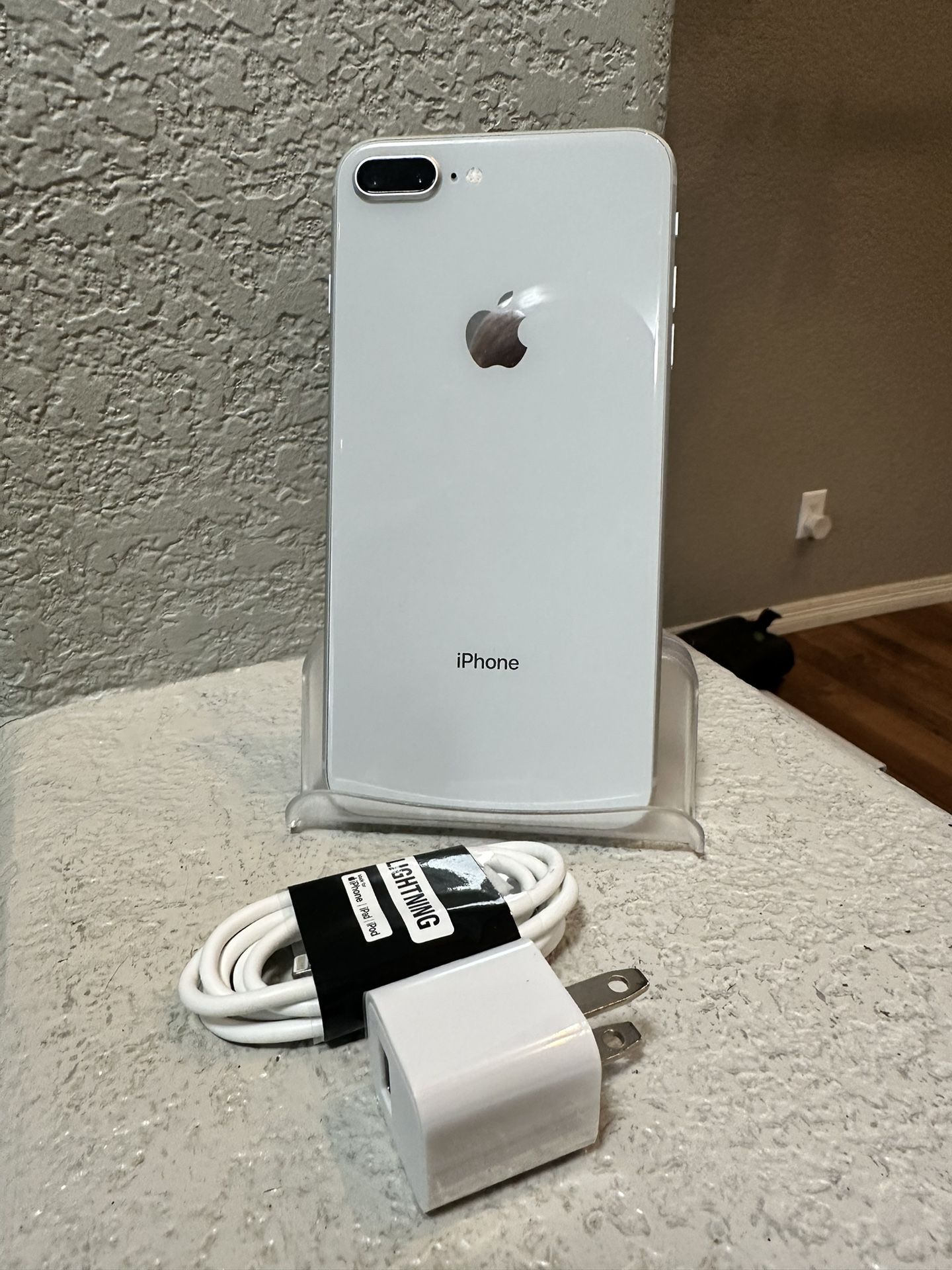 64gb Unlocked Silver iPhone 8 Plus for Sale in Aurora, CO OfferUp