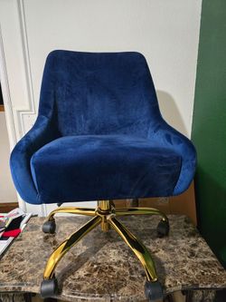 Vanity/Desk rolling chair