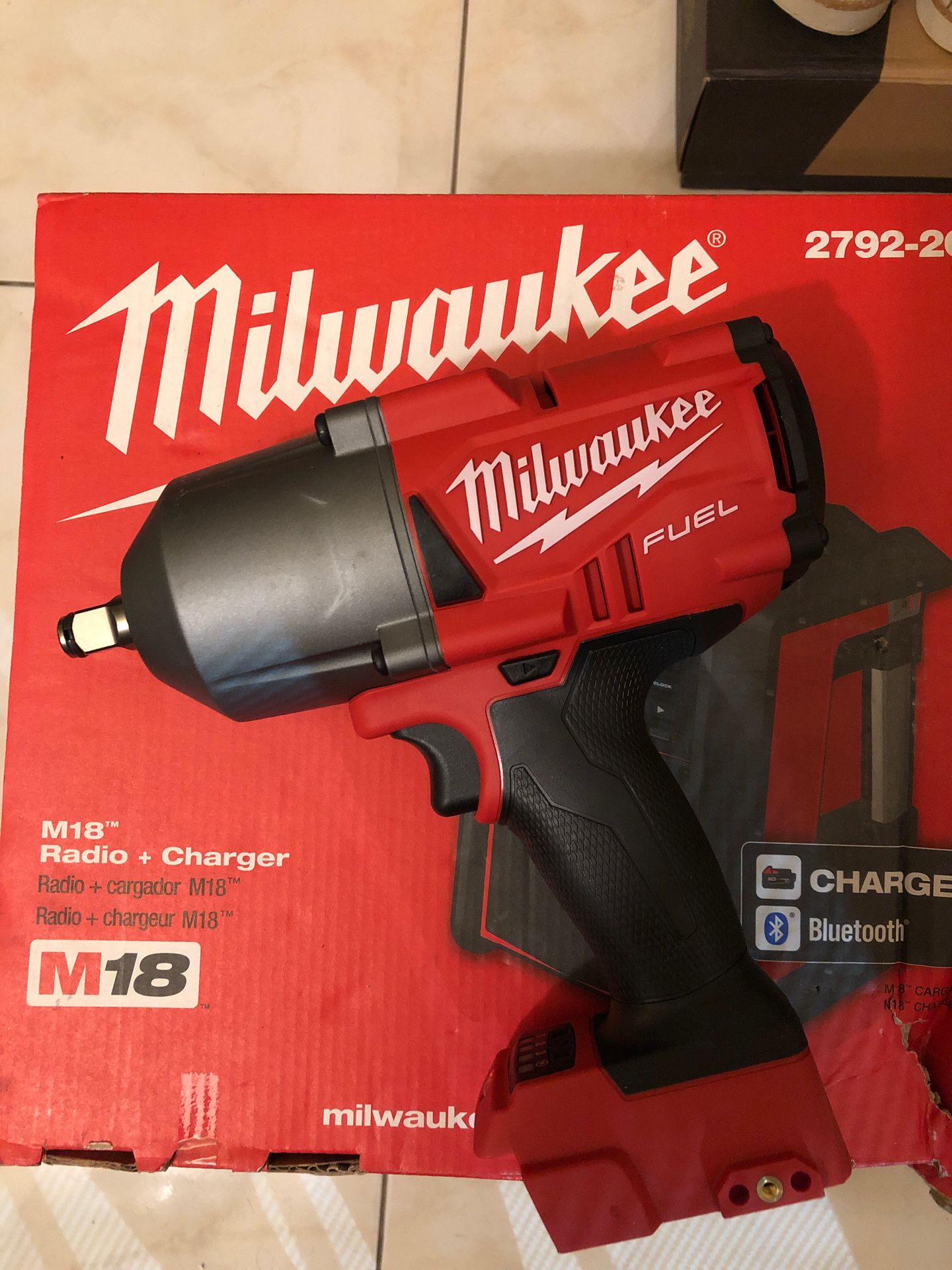 Milwaukee M18 Fuel 1/2” high torque impact wrench w/ friction