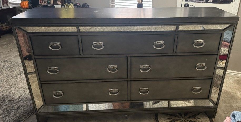 King Size Bed Frame, Dresser, nightstands w/USB connector