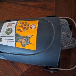 Arm & Hammer Swivel Bin & Rake pooper scooper. 