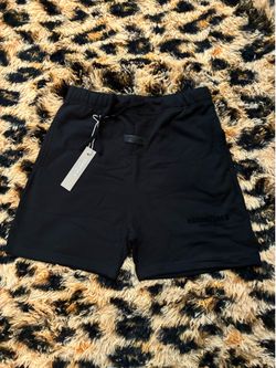 Essential Shorts, Black, Size Large