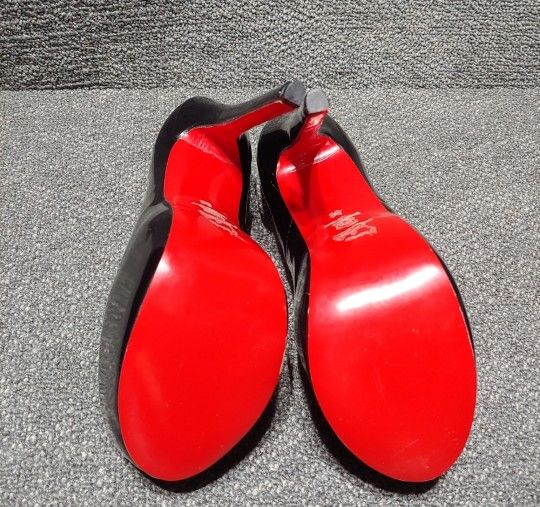 NEW! Christian Louboutin Red Bottom Peep Toe High Heels, Size 7 - With Red  Bags! for Sale in Glendale, AZ - OfferUp