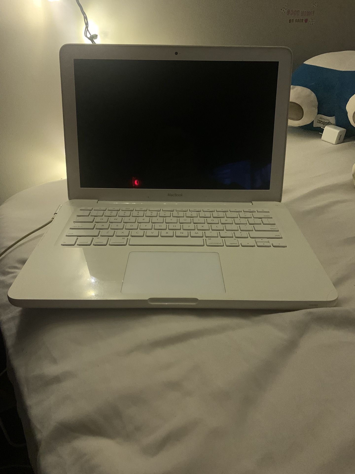 MacBook A1342
