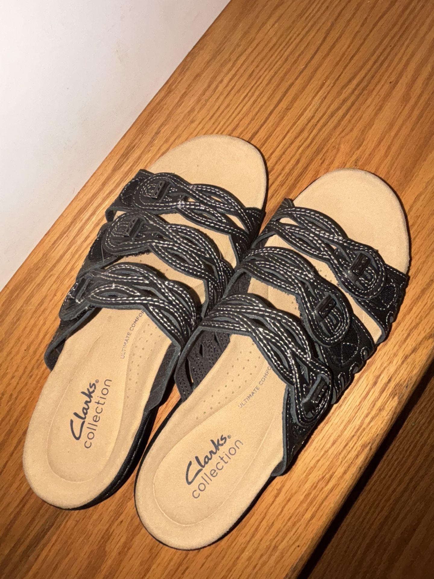 Clark’s Sandals Size 6