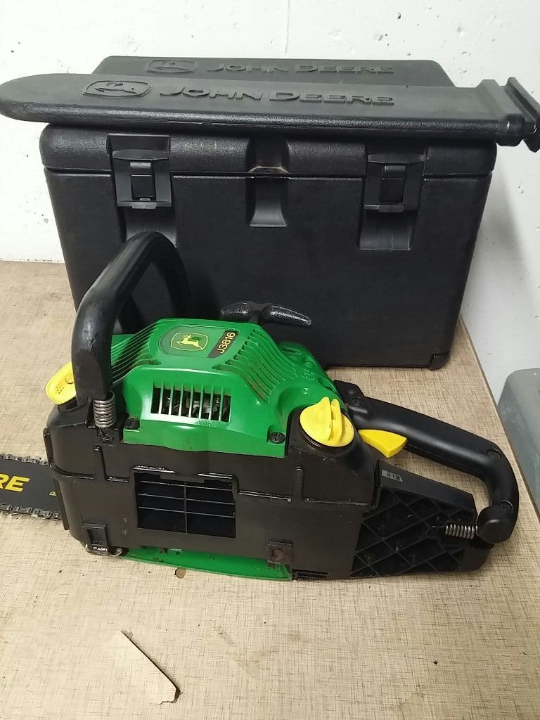JOHN DEERE J3816 Chainsaw 16” Bar for Sale in Norwalk, CT OfferUp