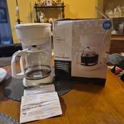 Mainsty's twelve cup coffee maker quincy