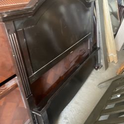 🥰BEAUTIFUL BROWN COLOR FULL SIZE BED FRAME🥰