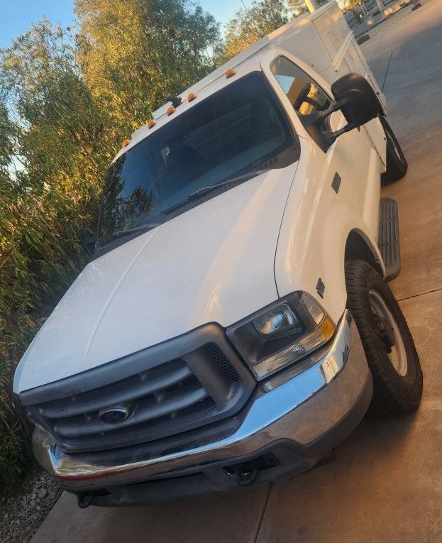 2003 Ford F-350 V10 With Very Low Original Miles And Running Excellent