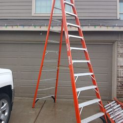 12 Ft Ladder