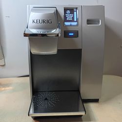 Keurig k155 commercial single serve coffee maker in like new condition