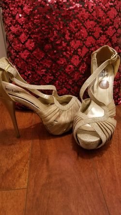 Glitter Gold Heels Size 8