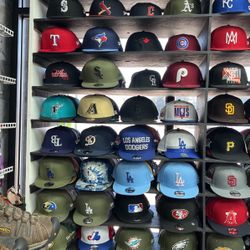Snapbacks 38$ Each