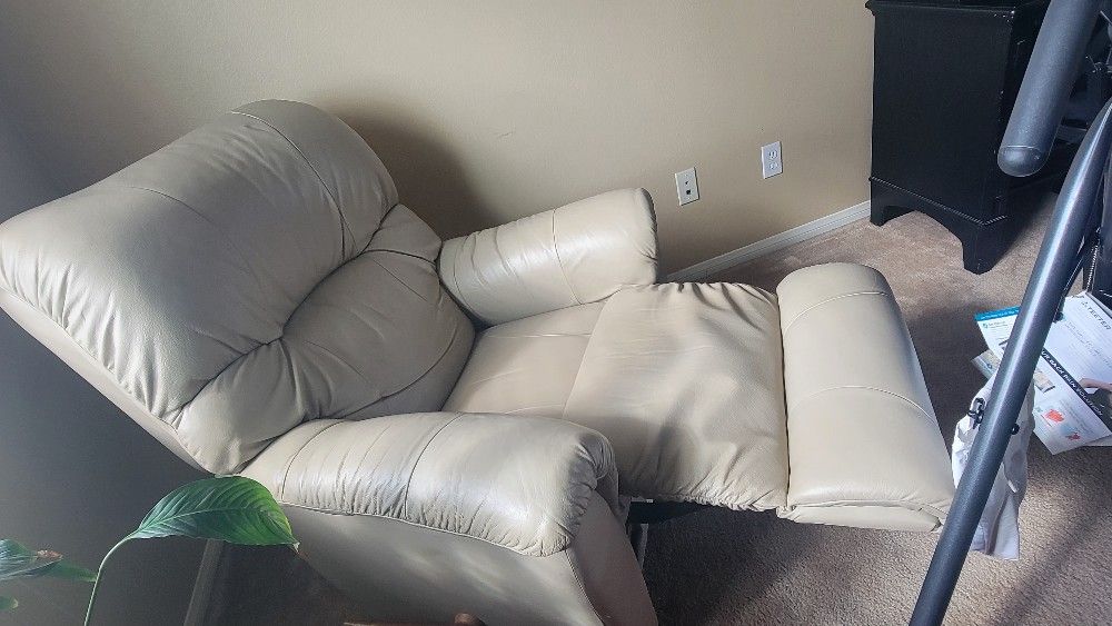 Leather Lazy Boy Recliner