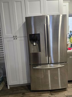 Samsung Refridgerator - TODAY ONLY