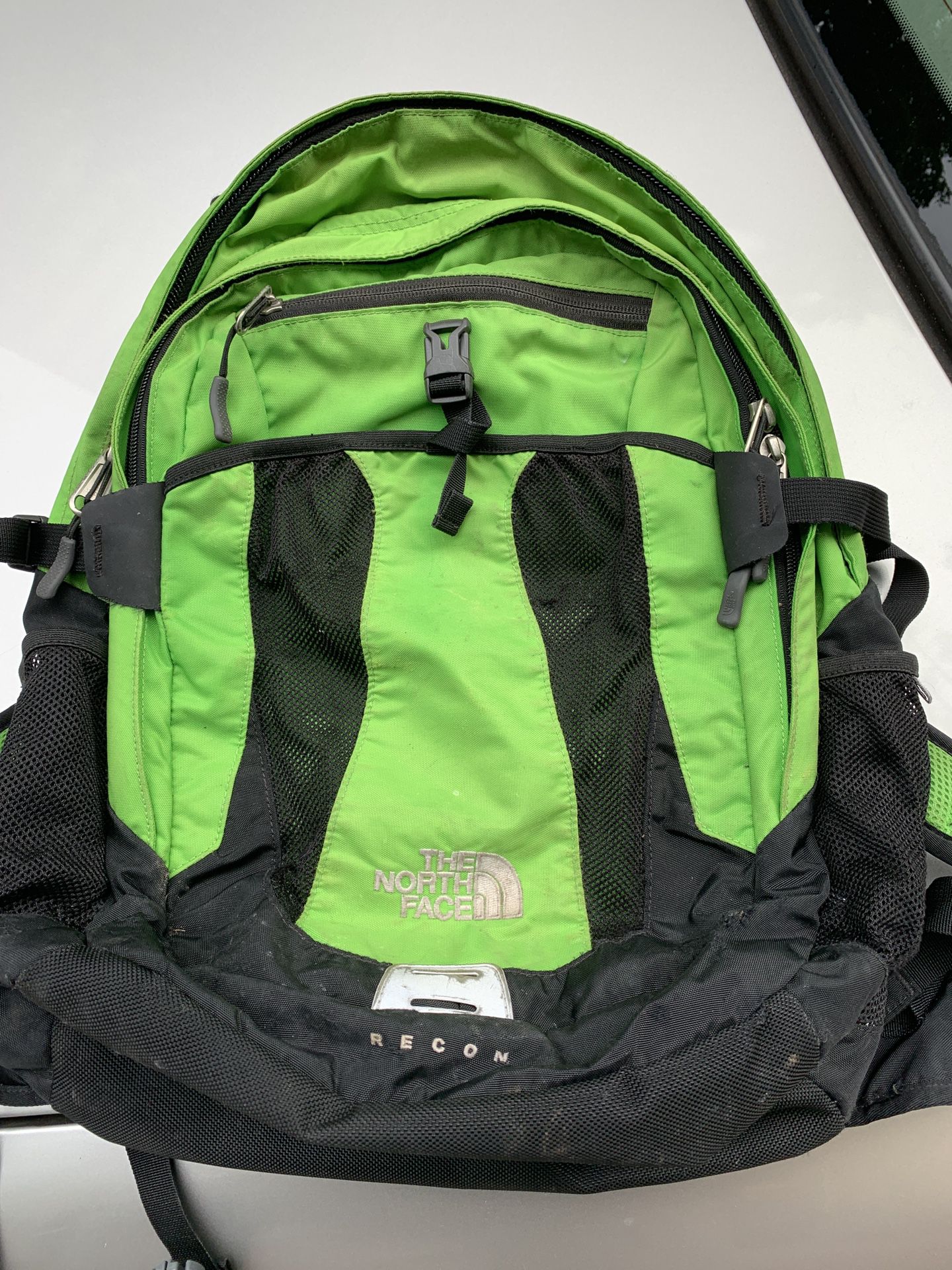 The north face recon green backpack