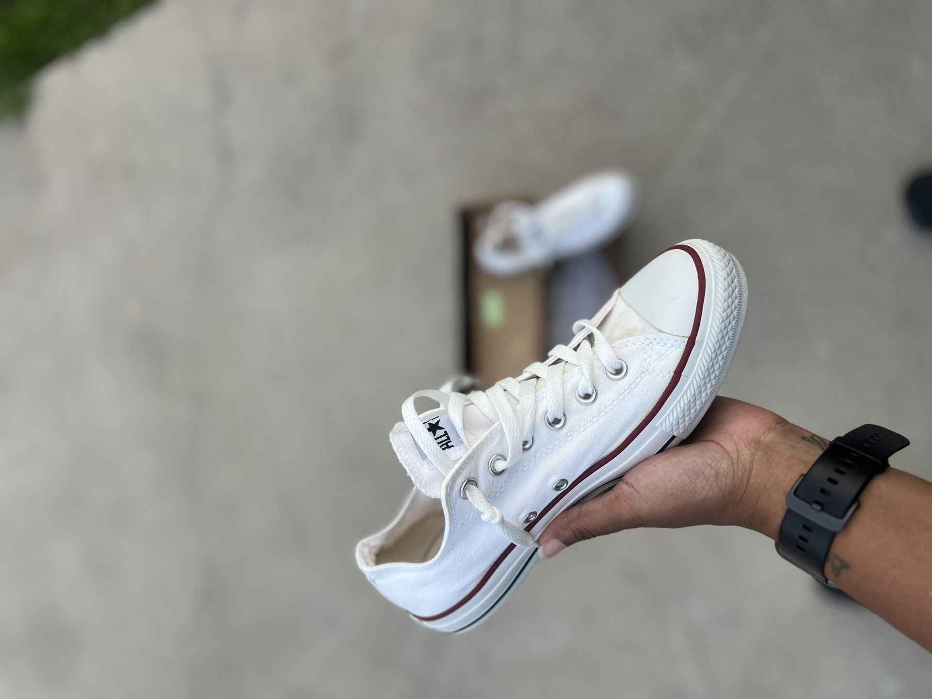 Men Converse Size 8