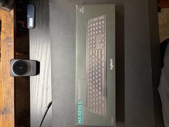 Logitech MX KEYS S keyboard wireless
