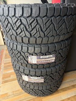 Brand new set of 4 Nitto Recon Grapplers 35x12.50r20