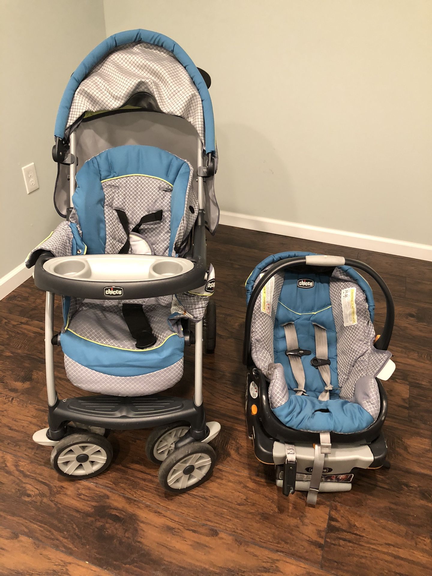 Chicco infant car set with stroller